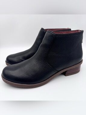 Dansko Becki Black Waterproof Pebbled Leather Boots Women EU 39 US 8.5-9 EUC
